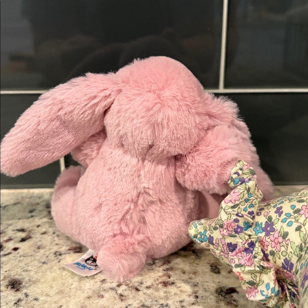 Jellycat Blossom Tulip Bunny Rabbit Pink Musical Star Pull Soft Plush Toy - Picture 7 of 7